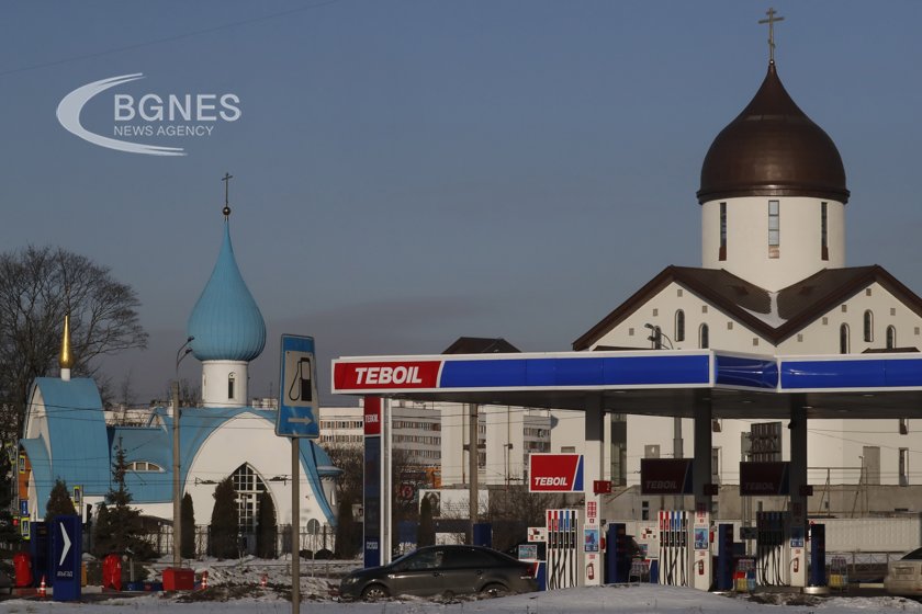 Данъчните приходи от петрол в Русия намаляха след ограничението на цените