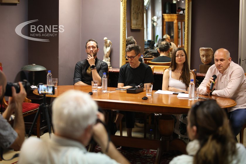 Стоев: Пиесата “Хага”- смесица от документални парчета във фантасмагория, базирана на реални събития