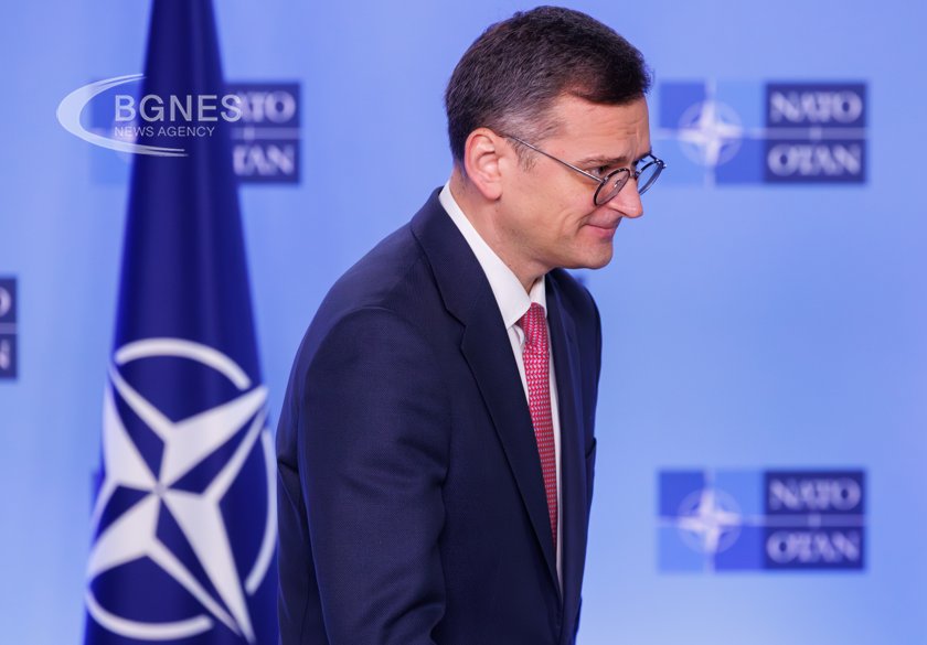 Кулеба: Украйна няма да отстъпи в борбата с Русия