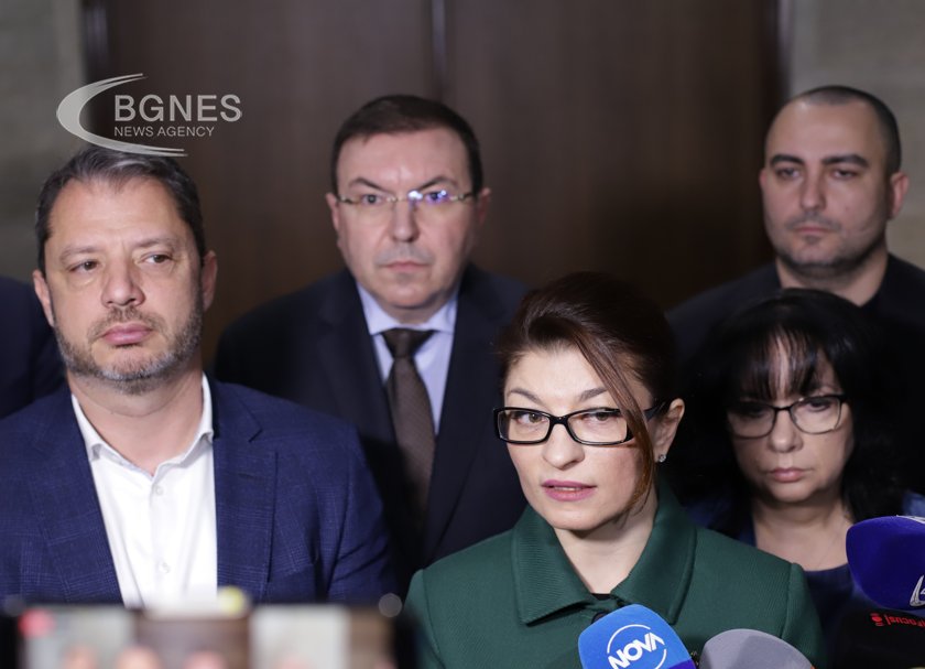 Десислава Атанасова: Кои са лидерите в ПП и кой е министър-председателят  