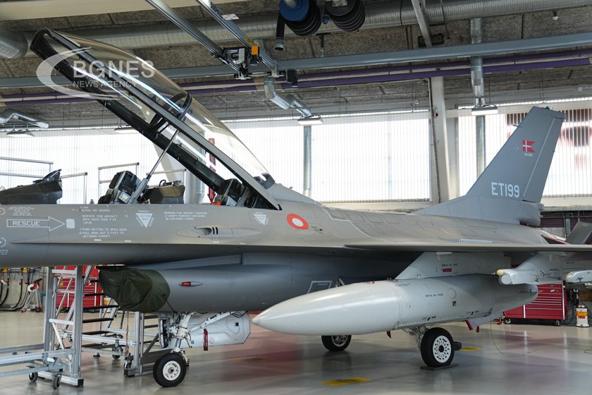 Резников: Поне 6 месеца ще минат преди Украйна да получи F-16
