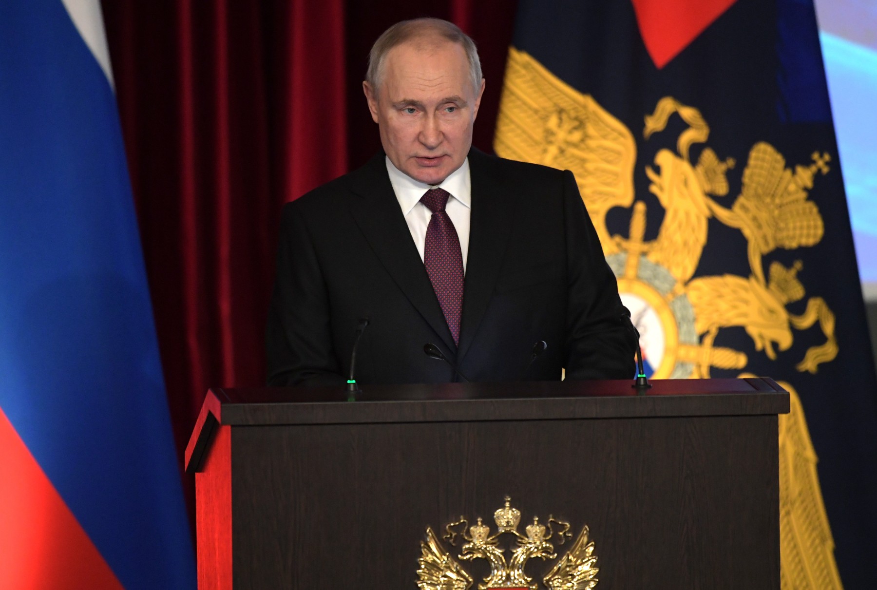Путин: Русия ще разположи тактически ядрени оръжия в Беларус