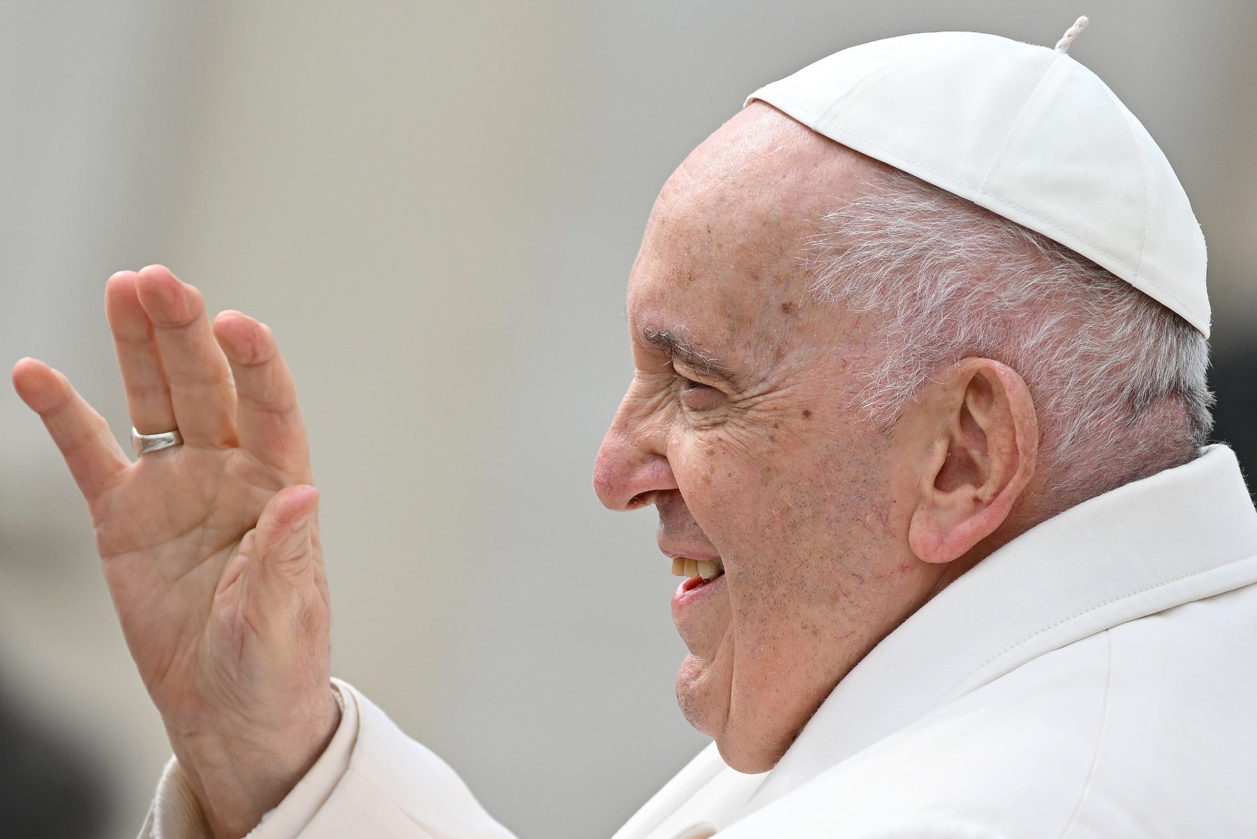 Pope Francis‘ health improving