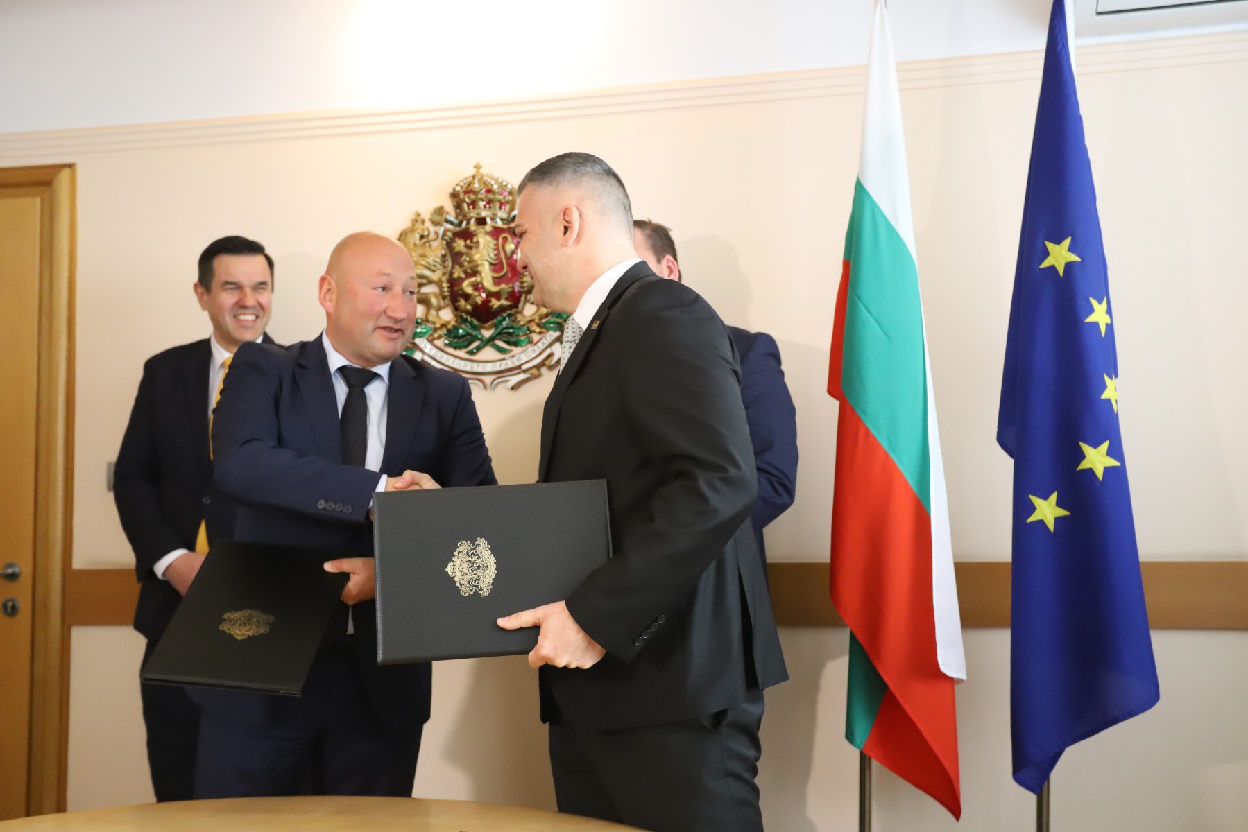Стоянов: Законът за надценките ще задвижи конкуренцията на пазара, ще свали и цените