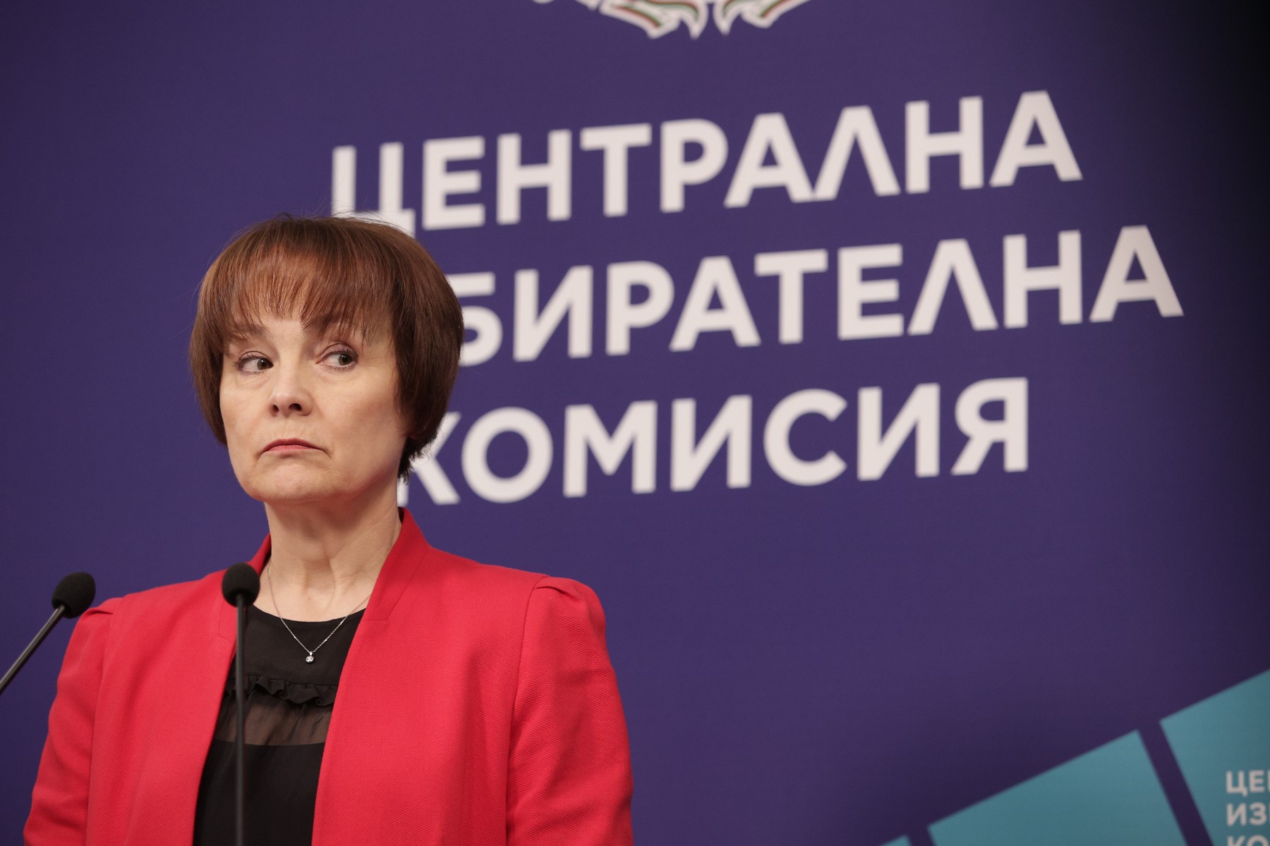 ЦИК: Още машини са дефектирали и в секциите там се гласува с бюлетини