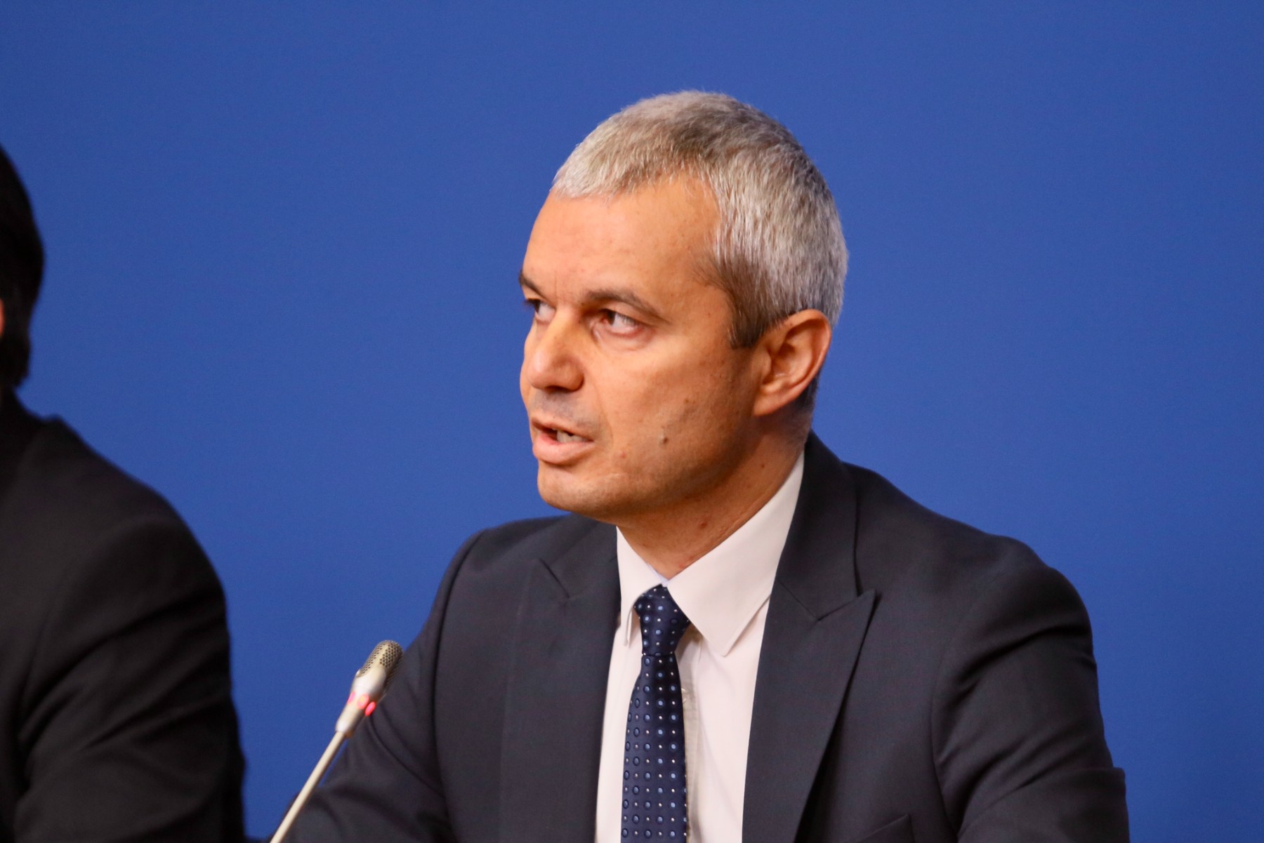 Костадинов: И тези избори не успяха да разрешат политическата криза