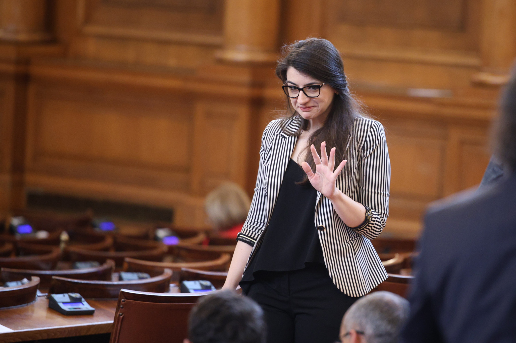 НС прекрати пълномощията на Лена Бориславова