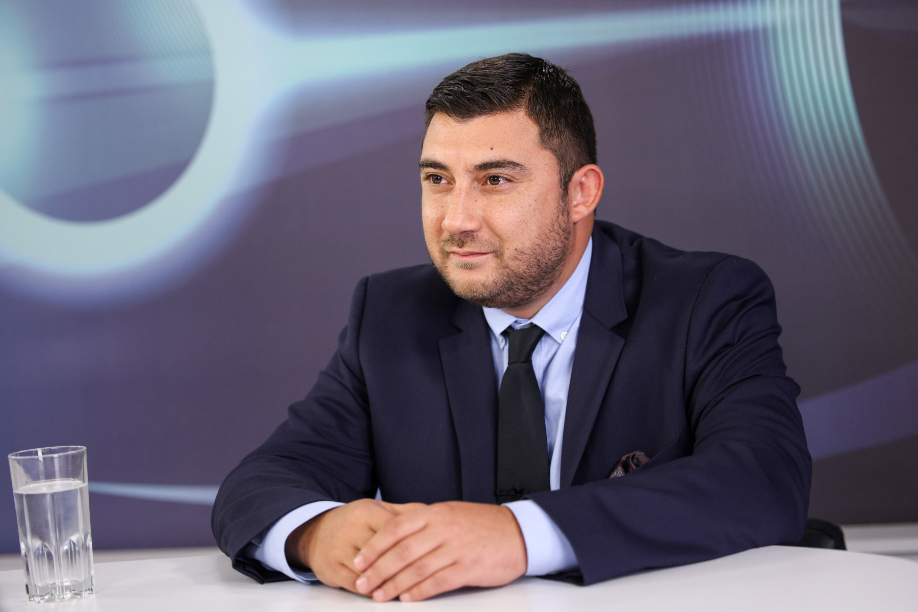 Контрера: Няма да вдигаме данъци, пълна ревизия на общинските фирми