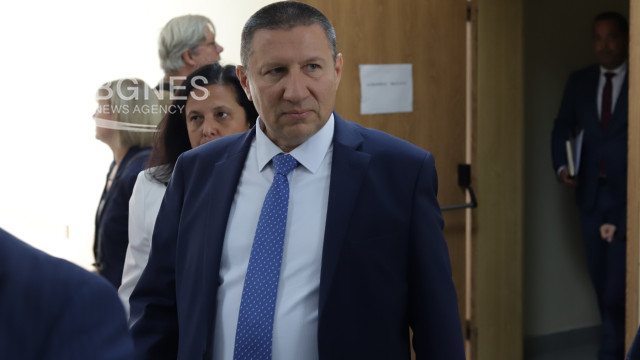 Сарафов поиска тълкувателно решение заради трудово-правни спорове