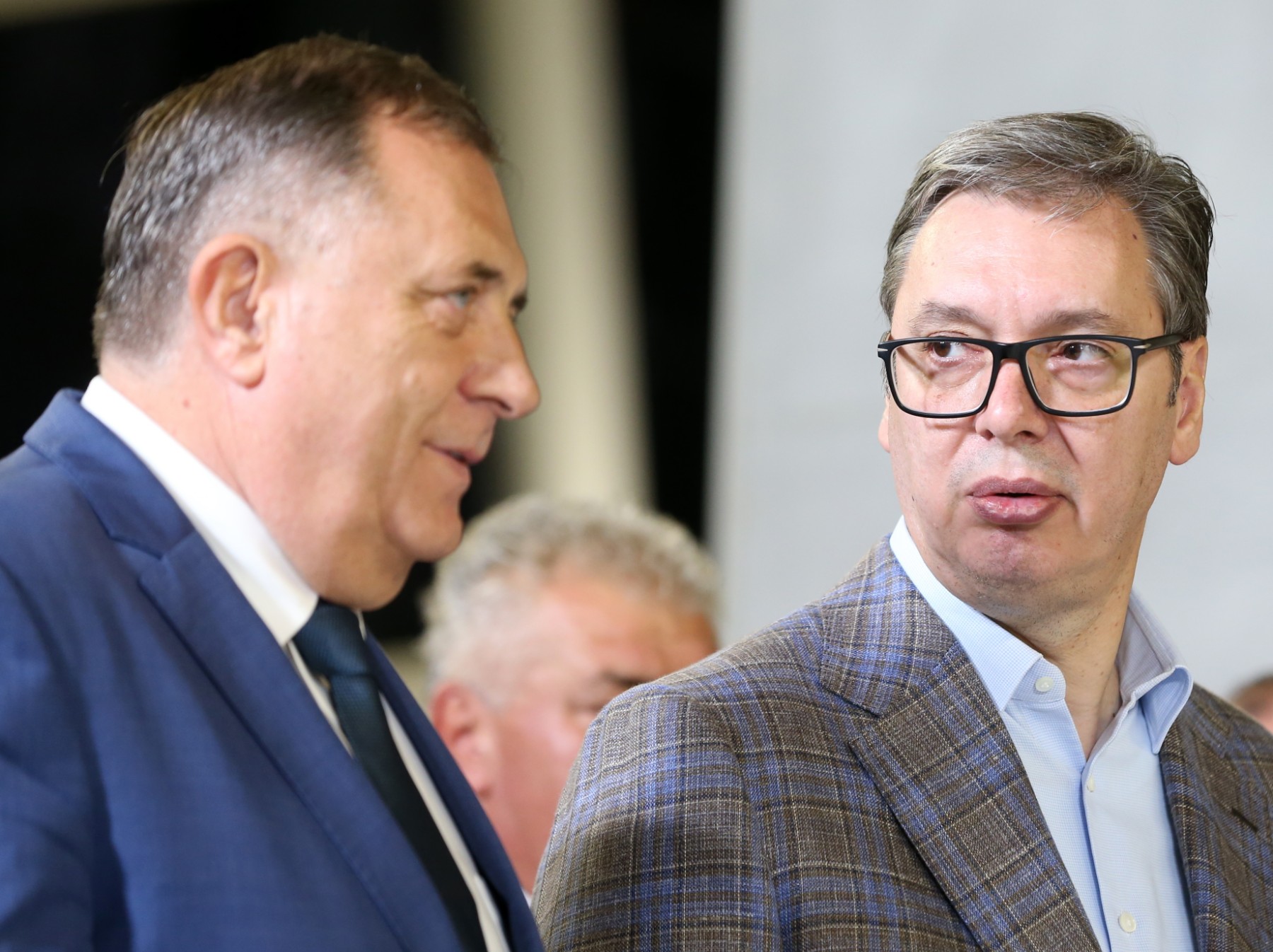 Додик отпразнува рожден ден с машина за пуканки от Вучич