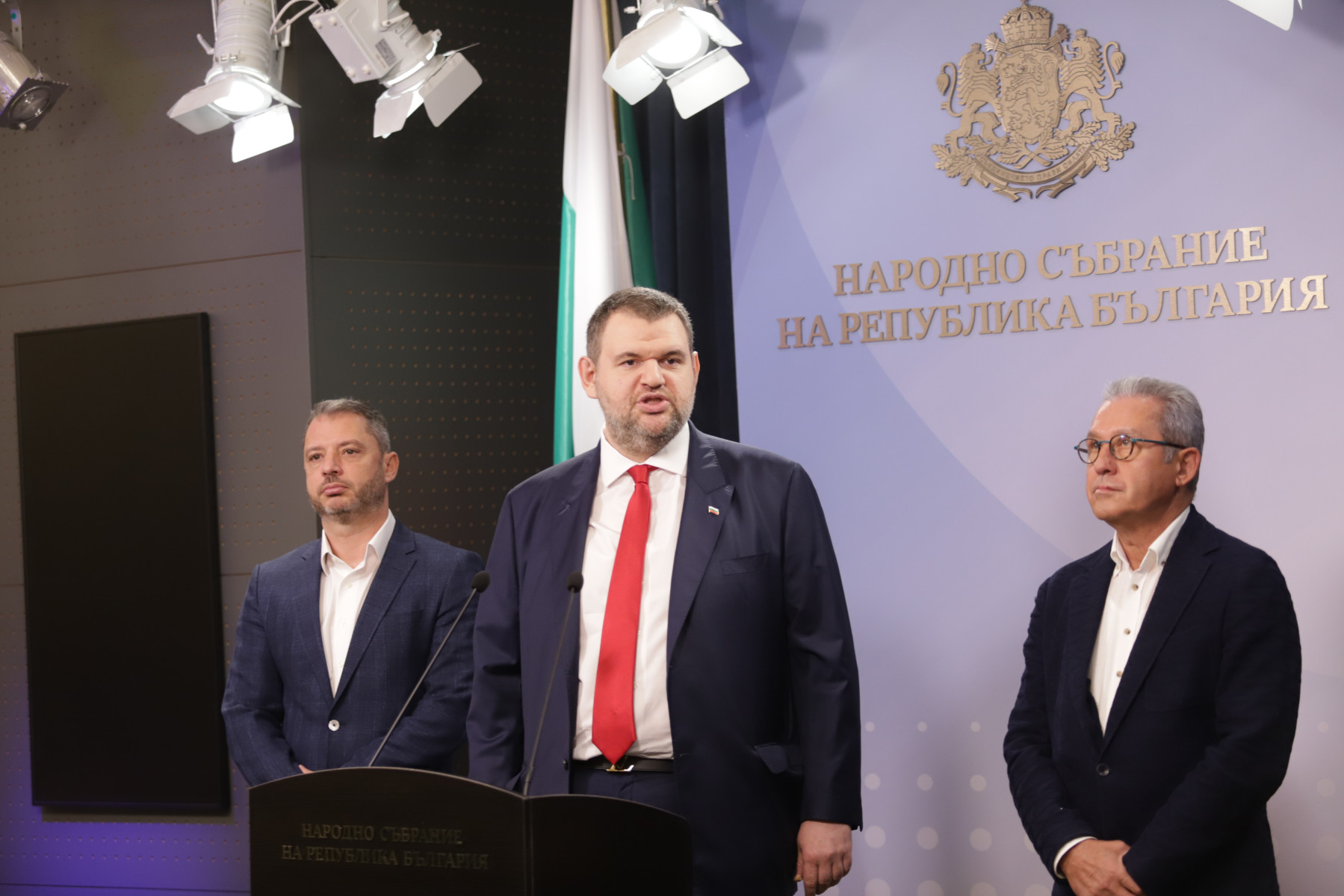 Пеевски: Ще приберем над 500 млн. данъци от "Лукойл"