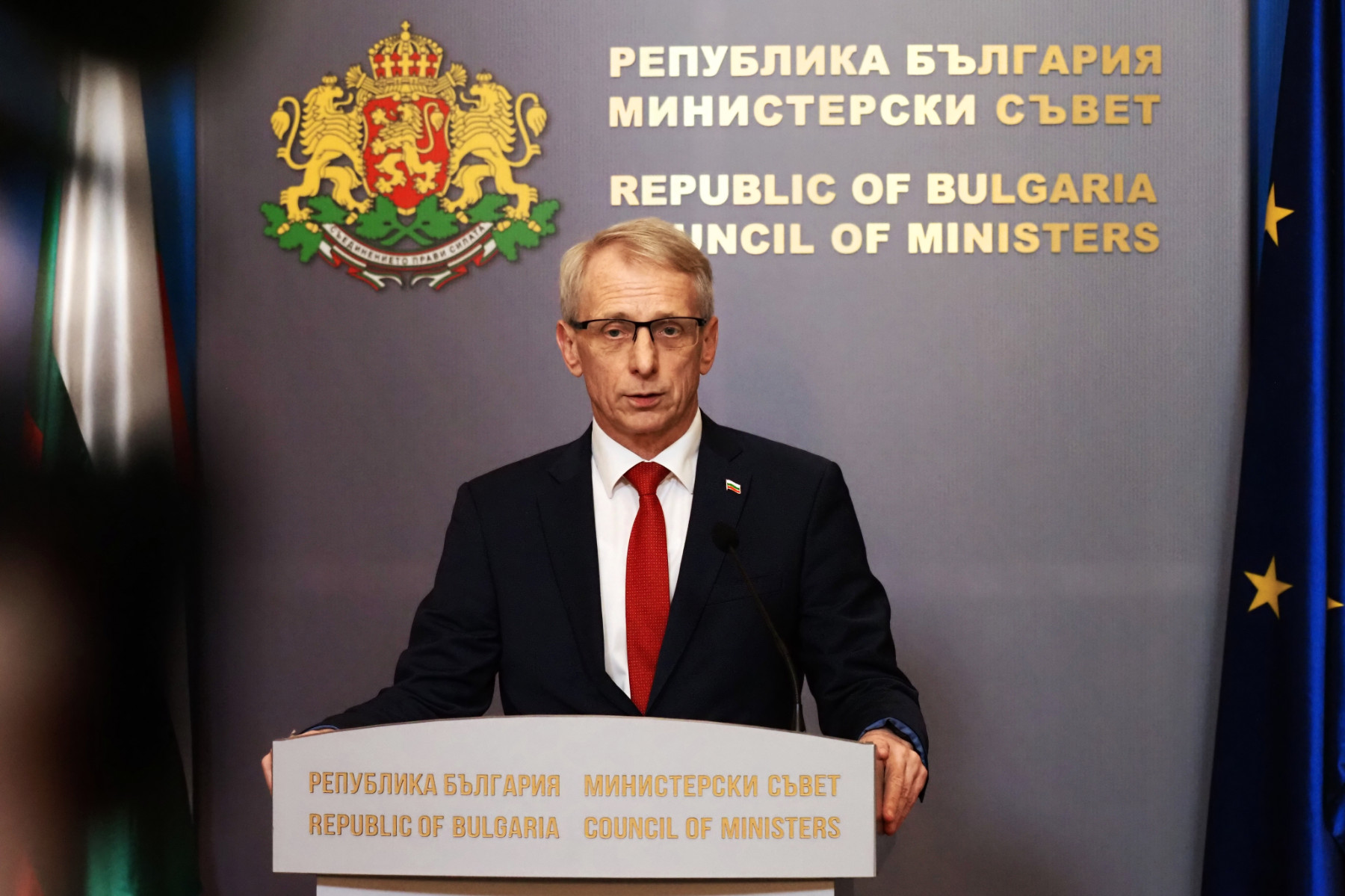 Денков: Не мога да съм премиер на правителство, което бие хората по улиците