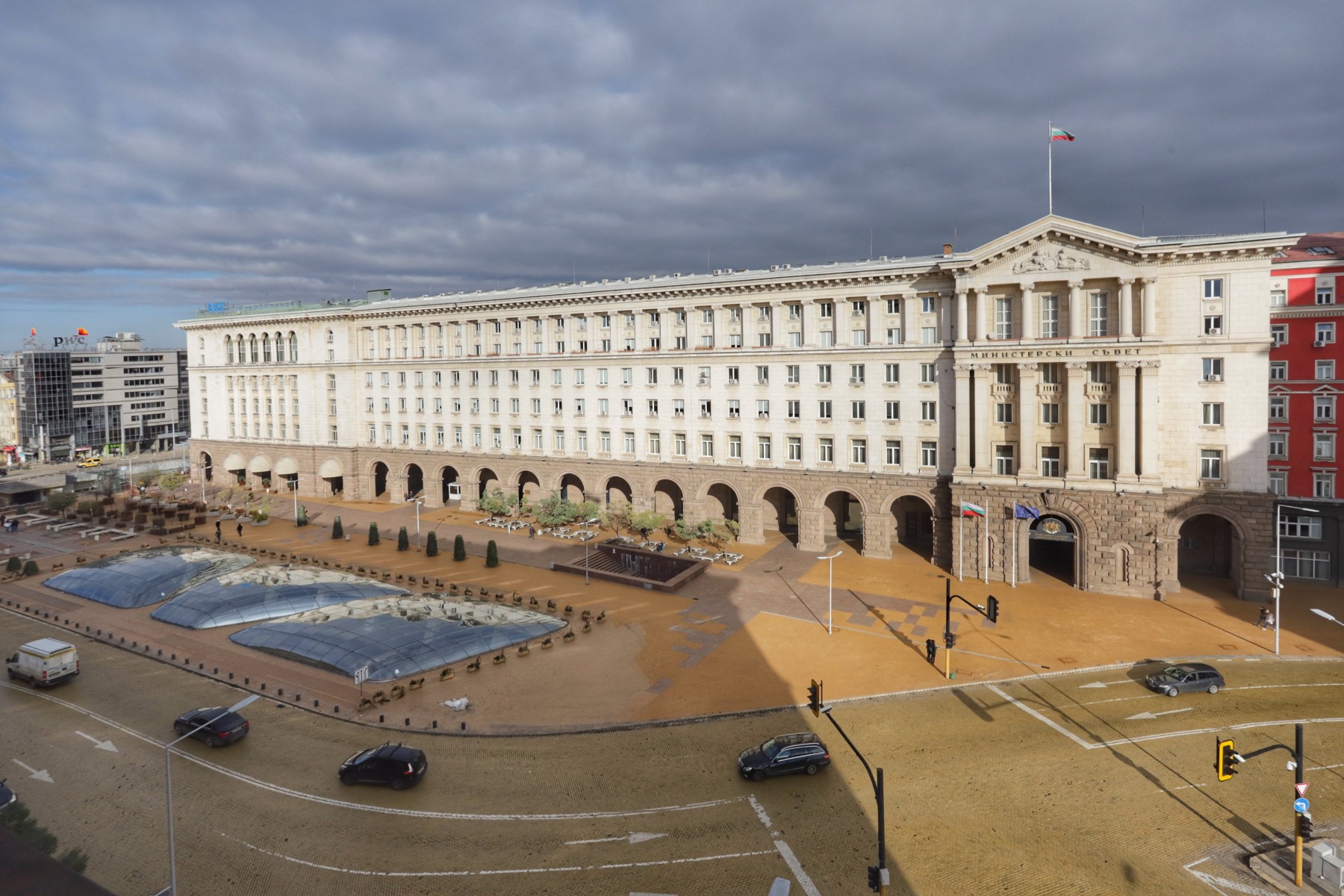 Кабинетът ще одобри редица плащания към болници и министерства