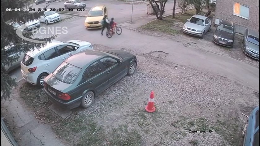 Шофьор блъсна майка и дете в София, дори не спря