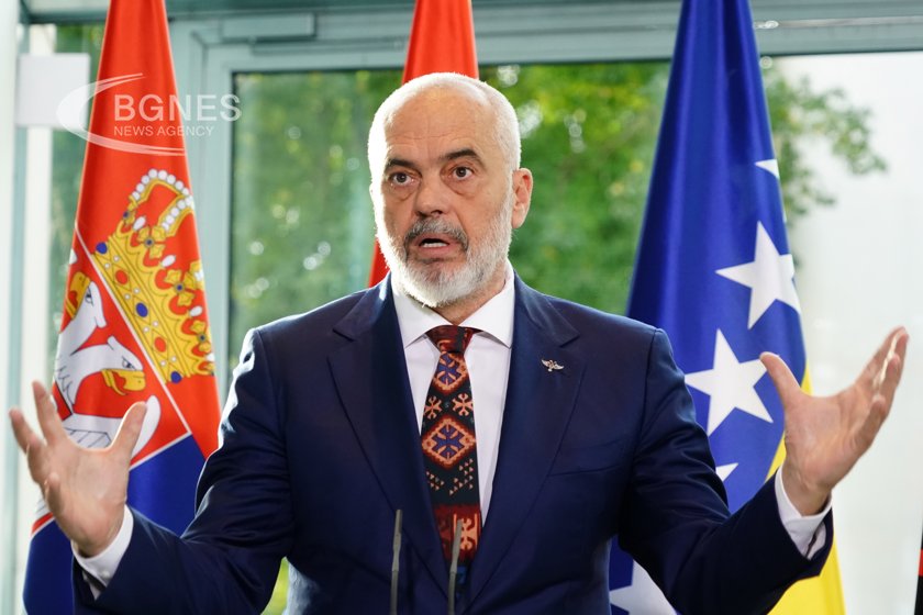 Еди Рама: Трябва да държим Сърбия много близо до ЕС