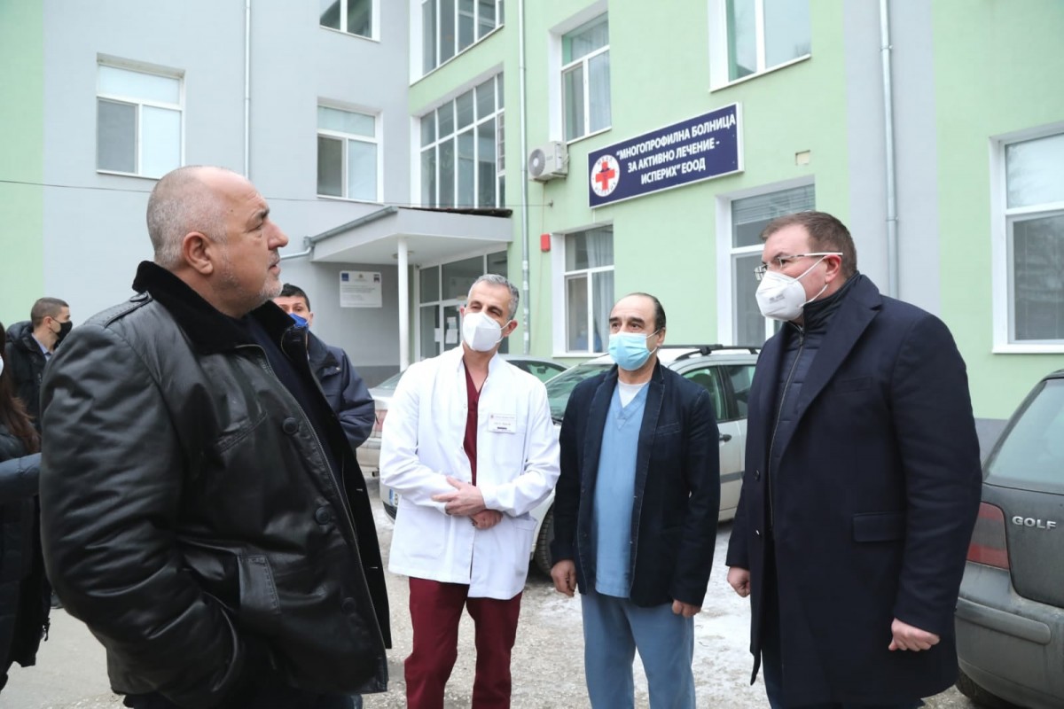 Борисов: Всички ученици от малките населени места се връщат в клас. От 1 март отваряме ресторантите