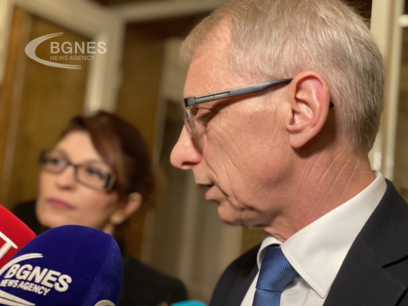 Денков: Започва работната група по финансите; Атанасова: Надявам се да се работи експедитивно