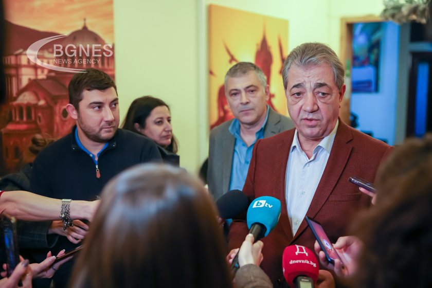 ГЕРБ-СДС искат коалиционно споразумение в СОС, останалите - временен председател