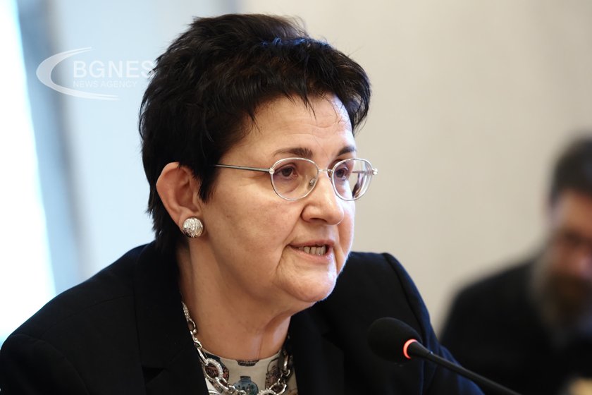 Петкова: Размерът на фискалния резерв към 18 април е 10,9 милиарда лева