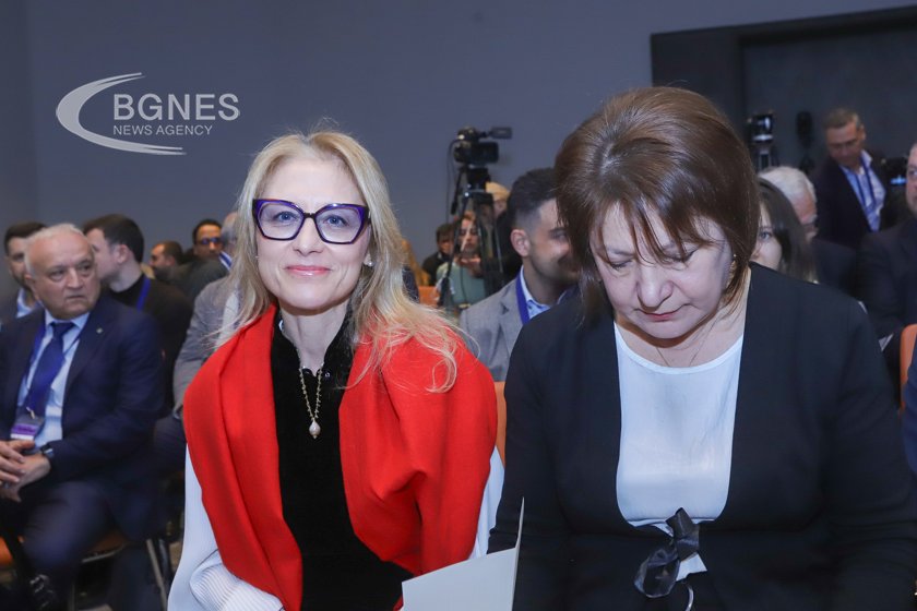 Иванова: Във всички сектори на икономиката трябва да показваме конкурентоспособност