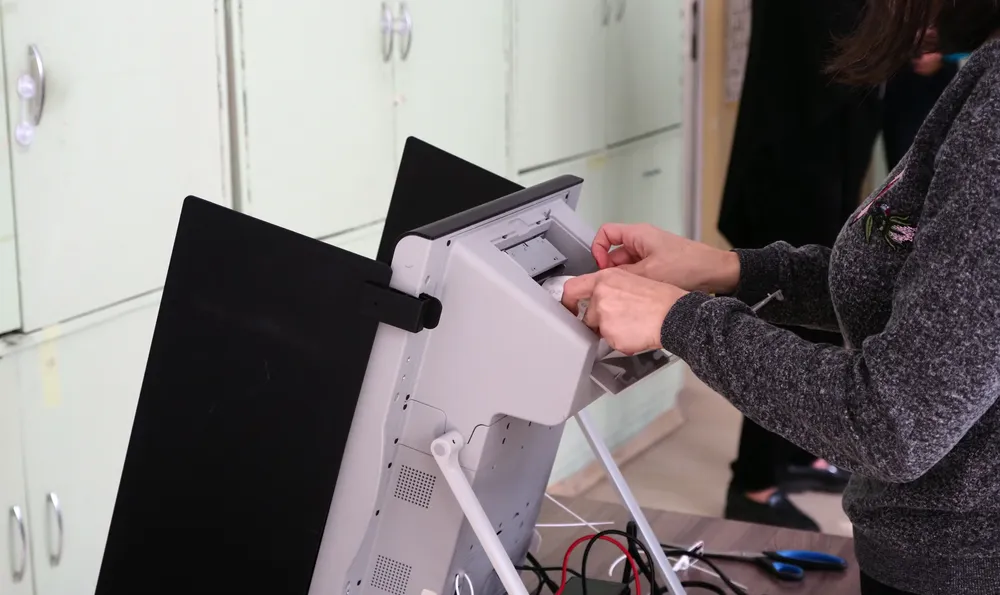 2 000 души ще бъдат заети с компютърната обработка на изборите