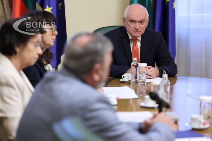 Ваксината срещу коклюш ще бъде прилагана още месец и половина след раждането