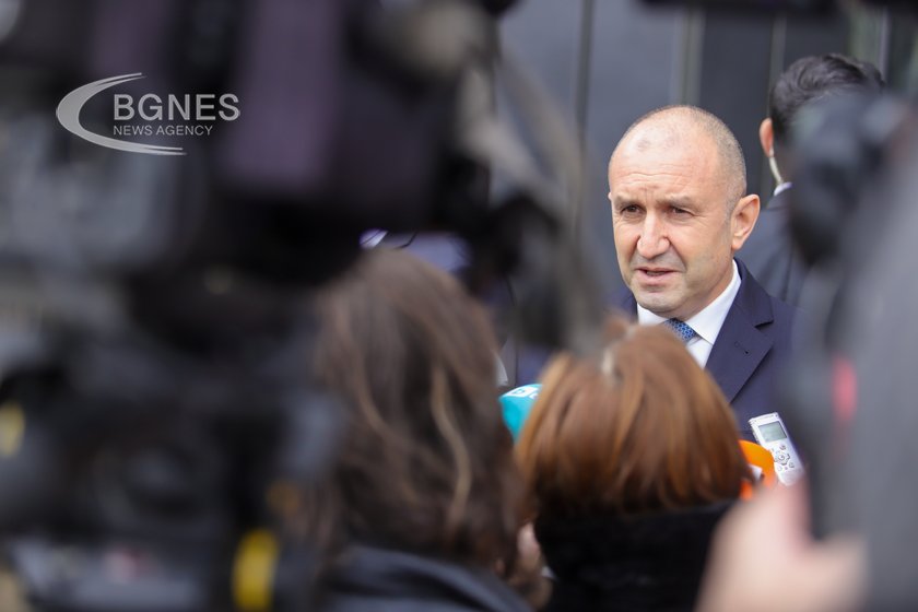 Румен Радев: Режисираната медийна истерия издава страх от нова партия