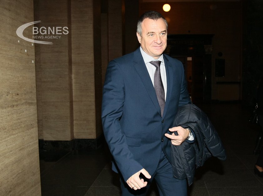 Цветлин Йовчев: Живко Коцев яде и пие с хората, които трябва да разследва 