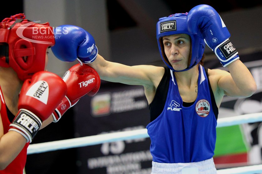 Светлана Каменова е европейска шампионка в бокса