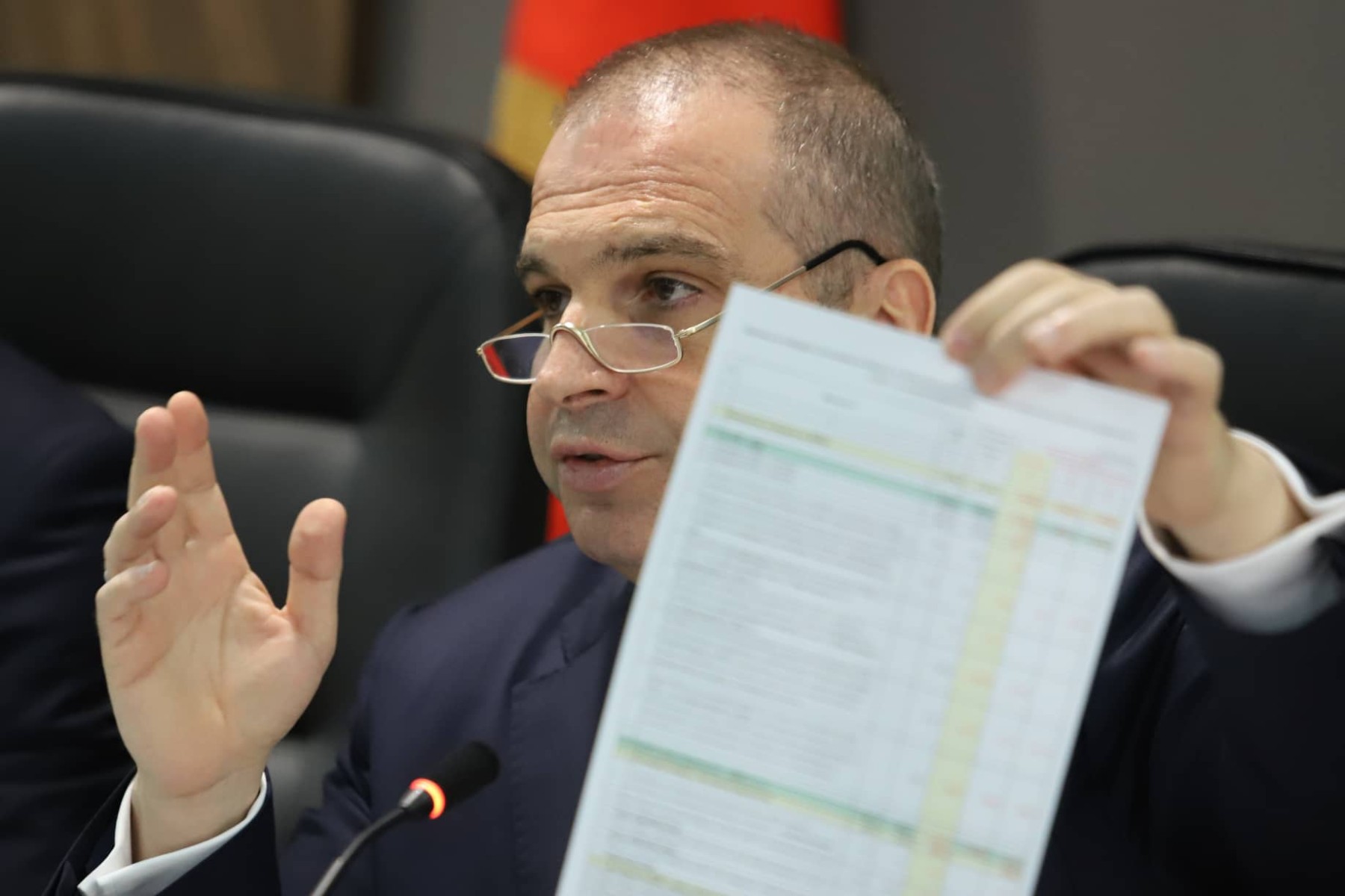 Гроздан Караджов: Лъжа е, че съм поискал 3,9 млрд. допълнително