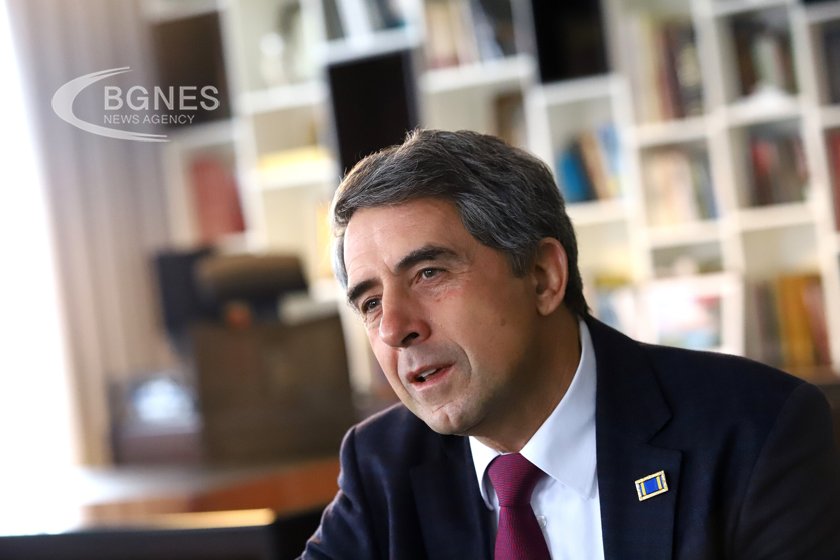 Плевнелиев: България има нужда от правителство, но не на Радев, и от работещ парламент 