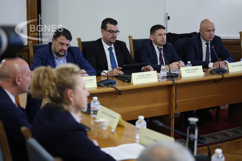 Гвоздейков: Няма притеснения за обществените поръчки, парите по ПВУ няма да бъдат загубени