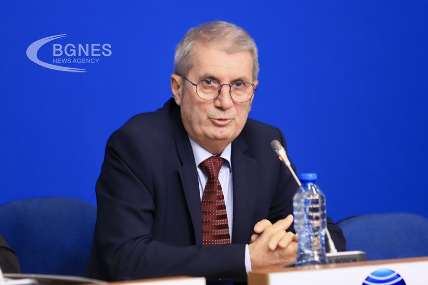 Проф. Хинков: Премиерът има доверие в мен, „фармамафия“ е описателна дума