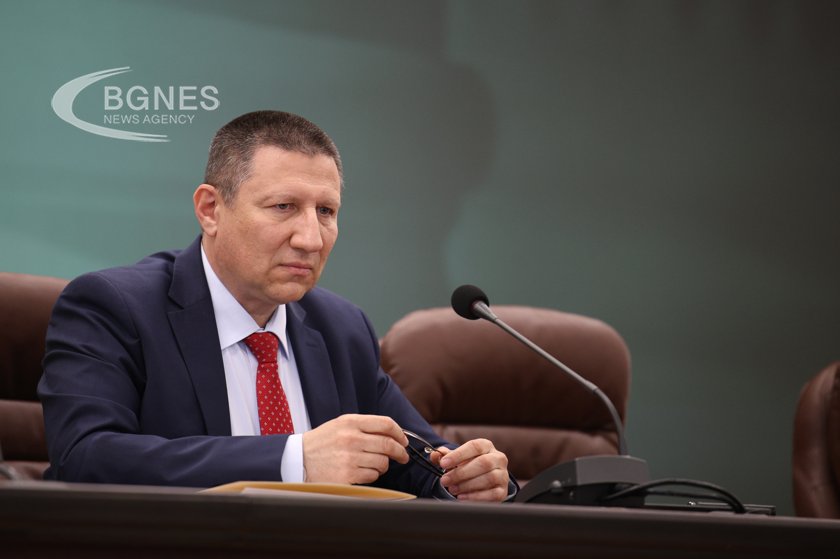 Сарафов е подал сигнал срещу Гешев в прокуратурата