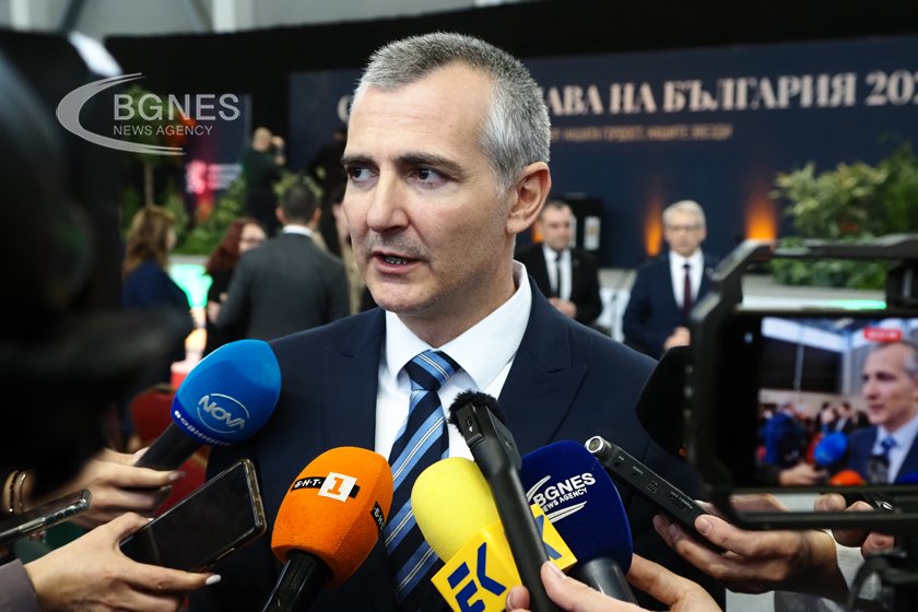 Димитър Илиев: Оставането ми на поста спортен министър след ротацията не стои на дневен ред