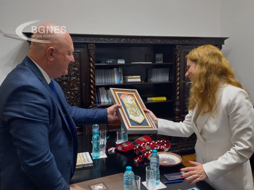 България и Румъния обсъдиха промяната в подготовката на учители
