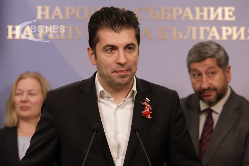 Петков: Смяна на финансов министър преди Еврозоната е абсурдна идея 