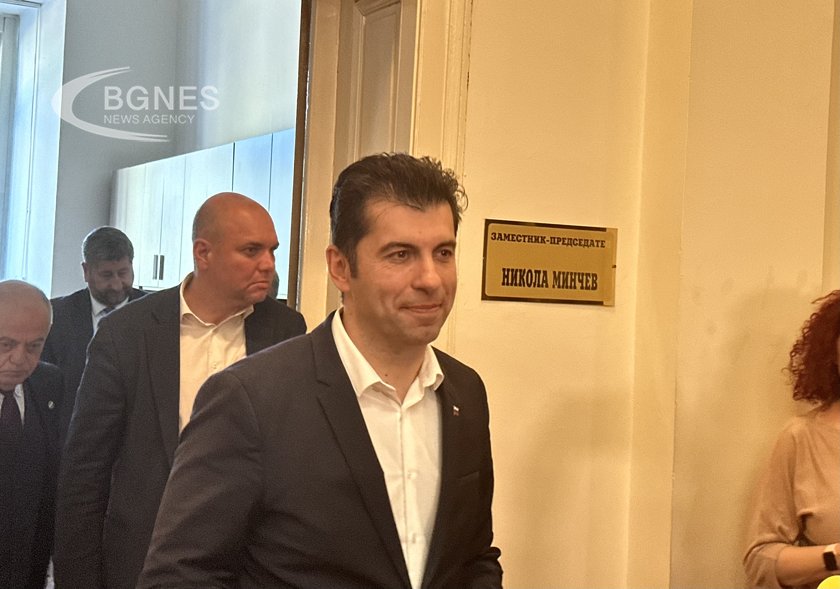 Петков: До следващия вторник всякакви имена са само слухове