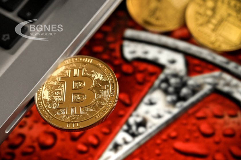 Биткойнът достигна 60 000 долара и се приближи до рекорда си
