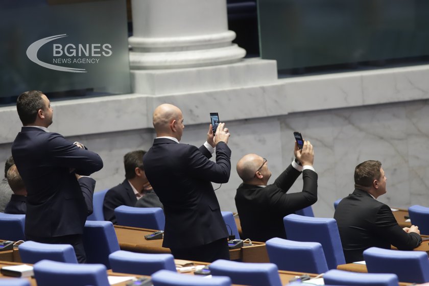 В парламента няма кворум, заседание няма да има