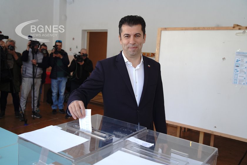 Петков: Оценявам, че в края на кампанията Борисов взе правилното решение