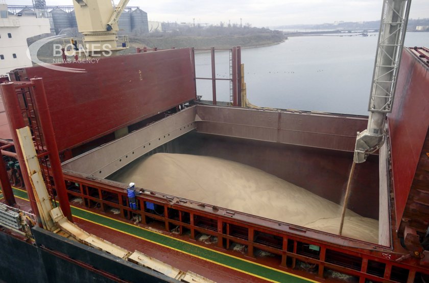 Официално: ЕК забрани вноса на зърнени продукти от Украйна в 5 държави, включително България
