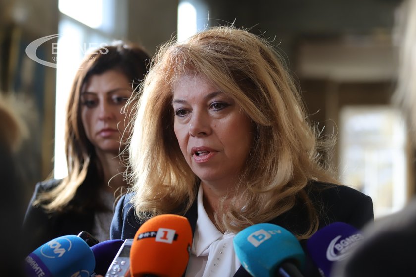 Йотова: Радев не стана част от сглобката, макар че имаше такива оферти 