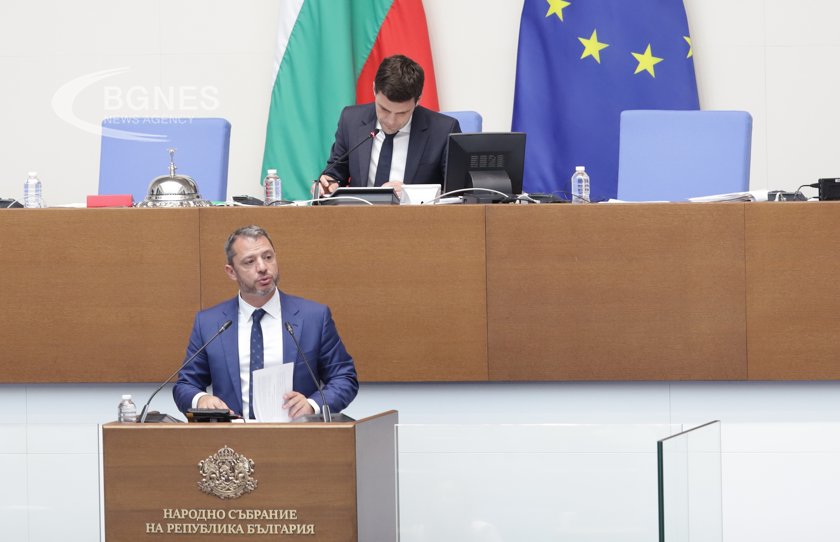 Делян Добрев: От дерогацията печели само Кремъл