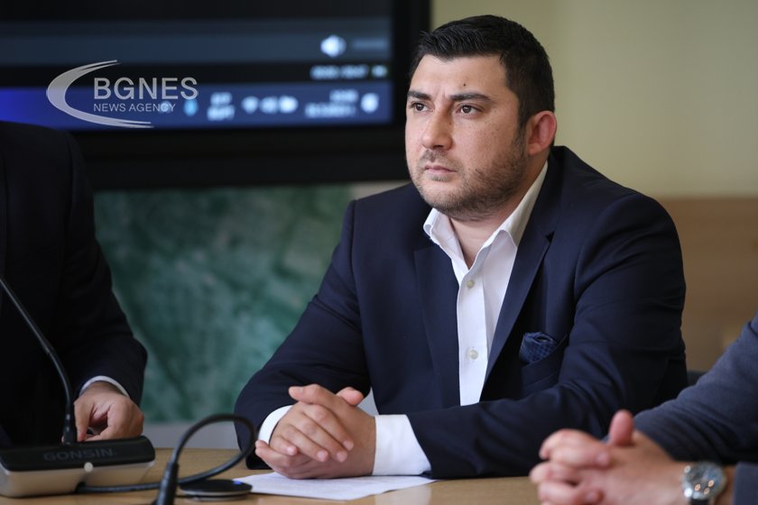 Карлос Контрера: Предлагаме четири нови довозващи линии на столичния градски транспорт