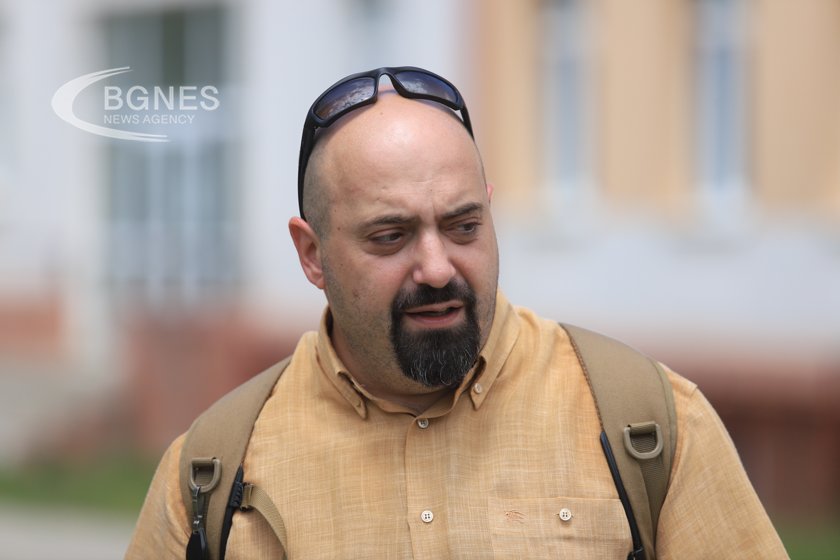 Калин Димитров за военната помощ за Украйна: Тази позиция е политически правилна