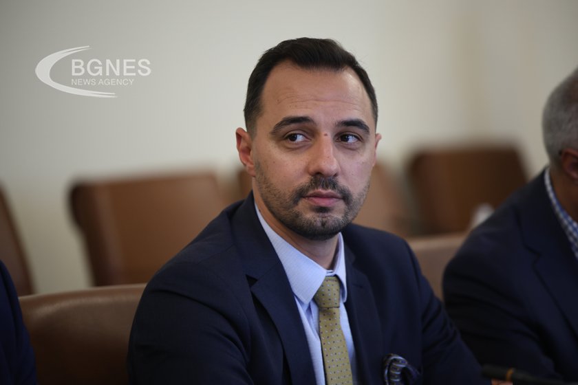 Богданов: Инфлацията за пореден месец намалява