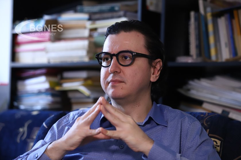 Доц. д-р Искрен Иванов: Пукнатините във властта на Путин може да са начало на по-мощен процес