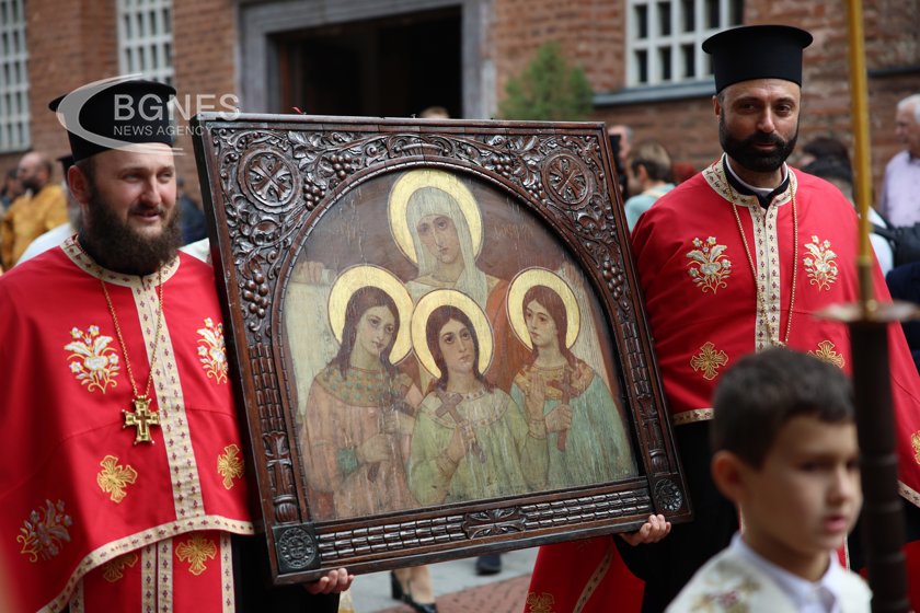София - градът на бъдещето, чества празника си с тържествен водосвет