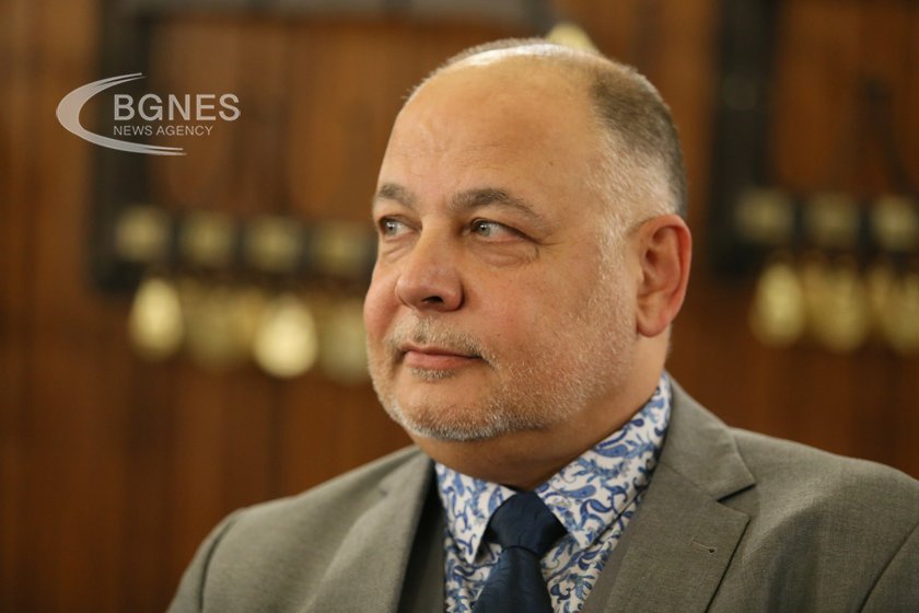 Проф. Иван Литвиненко ще оглави Обществения съвет за изграждане на Национална детска болница
